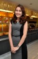 Ayu Ting Ting Menjadi Pelayan Restoran