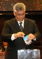 Ketua Mahkamah Konstitusi Baru