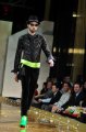 Fashion Show Koleksi Adjie Notonegoro