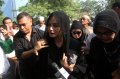 Krisdayanti dan Raul Lemos Melayat Ustadz Jeffry