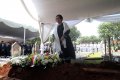 Megawati di Pemakaman Taufiq Kiemas