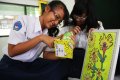 Siswa SMPN 11 Semarang Ikuti Pelajaran Kerajinan Tangan