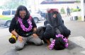 Ramon Y Tungka Melakukan Sujud Syukur