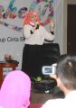 Marshanda Buka Puasa Bersama Penggemar