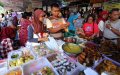 Pasar Takjil Benhil Ramai