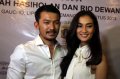 Pernikahan Atiqah Hasiholan dengan Rio Dewanto di Kepulauan Seribu