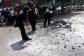Olah TKP Ledakan Kabel Bawah Tanah di Mangga Besar