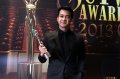 20131201_151416_eza-gionino-aktor-paling-ngetop-sctv-awards-2013.jpg