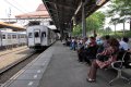 Rangkaian KRL yang Kecelakaan Dievakuasi