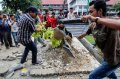 Demo Tuntut Uang Rp 500 Ribu di Kantor Gubernur Aceh