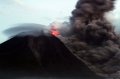 Sinabung Meletus Jelang Akhir Tahun 2013