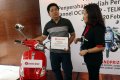 Pemberian Hadiah Program Hujan Hadiah Bank OCBC NISP