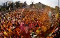 Lari IM3 The Color Run di Pantai Losari Makassar