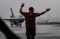 Enam Pesawat Tempur F-16 TNI AU Latihan di Aceh