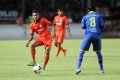 Rohit Hadang Bola Gustavo