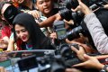 Dewi Perssik Menghirup Udara Bebas