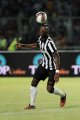 Paul Pogba Mengontrol Bola