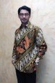 Reza Rahadian di Film Guru Bangsa HOS Tjokroaminoto