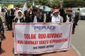 Peradi Demo Tolak RUU Advokat