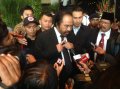 Surya Paloh Beri Keterangan Pada Wartawan