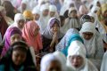 Umat Muslim Lakukan Shalat Idul Adha 1435 H
