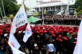 Demo Buruh Tuntut Upah Minimum Provinsi (UMP)