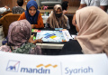 AXA Mandiri Bantu Nutrisi dan Alat Kesehatan untuk Ibu Hamil
