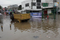 Akses-Jalan-Raya-Pondok-Aren-Terputus-Akibat-Banjir_20250304_132333.jpg