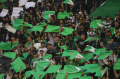 Aksi-Bonek-pada-Laga-Penutup-Persebaya_20260524_143500.jpg