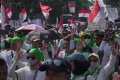 Aksi-Demo-Warga-Rusun-Se-Jakarta-di-Depan-Balaikota_20250721_164612.jpg