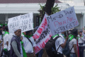 Aksi-Demo-Warga-Rusun-Se-Jakarta-di-Depan-Balaikota_20250721_165123.jpg