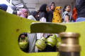 Antrean Warga Mendapatkan Elpiji 3 Kg