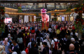Atraksi-Barongsai-di-Pusat-Perbelanjaan_20250129_170147.jpg