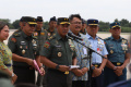 BCA Bekerjasama TNI Serahkan Bantuan untuk Korban Gunung Lewotob