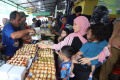 Berburu Takjil di Kawasan Benhil