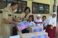 DAIKIN-Salurkan-Bantuan-Perlengkapan-Sekolah_20241019_133016.jpg