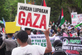 Demo Gaza di Depan Kedubes AS