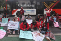 Demo-Pedagang-Hewan-Barito-di-Balai-Kota-DKI_20251014_213151.jpg