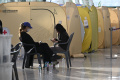 Duka-Keluarga-Korban-Kecelakaan-Pesawat-Jeju-Air_20241230_153047.jpg