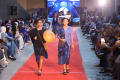 Fashion Show Bertajuk Swarna Biru