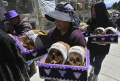 Festival-Natitas-Tradisi-Warga-Bolivia-Menghias-Tengkorak_20241111_065735.jpg