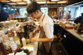 JCO-Reserve-Hadirkan-Pengalaman-Premium-Penikmat-Kopi_20250226_200731.jpg