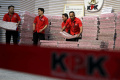 KPK-Pamerkan-Uang-Rp300-Miliar-Terkait-Korupsi-PT-Taspen_20251120_201517.jpg