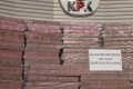 KPK-Pamerkan-Uang-Rp300-Miliar-Terkait-Korupsi-PT-Taspen_20251120_202104.jpg