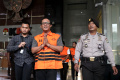 KPK Tahan Bupati Lampung Tengah Ardito Wijaya