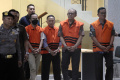 KPK-Tahan-Tersangka-Kasus-Bandung-Smart-City_20240926_192733.jpg
