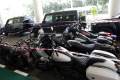 Kejagung-Sita-Kendaraan-Mewah-Kasus-Suap-PN-Jakpus_20250414_132653.jpg