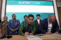 Kerja-Sama-Pengembangan-Kendaraan-Listrik_20250113_231955.jpg