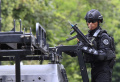 Kopasgat TNI Gelar Latihan Operasi Pembebasan Sandera di BCC Balai Kota Bandung