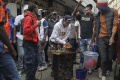 Kreatif-DJ-Asal-Kenya-Pakai-Sendok-buat-Turntable_20241009_210011.jpg